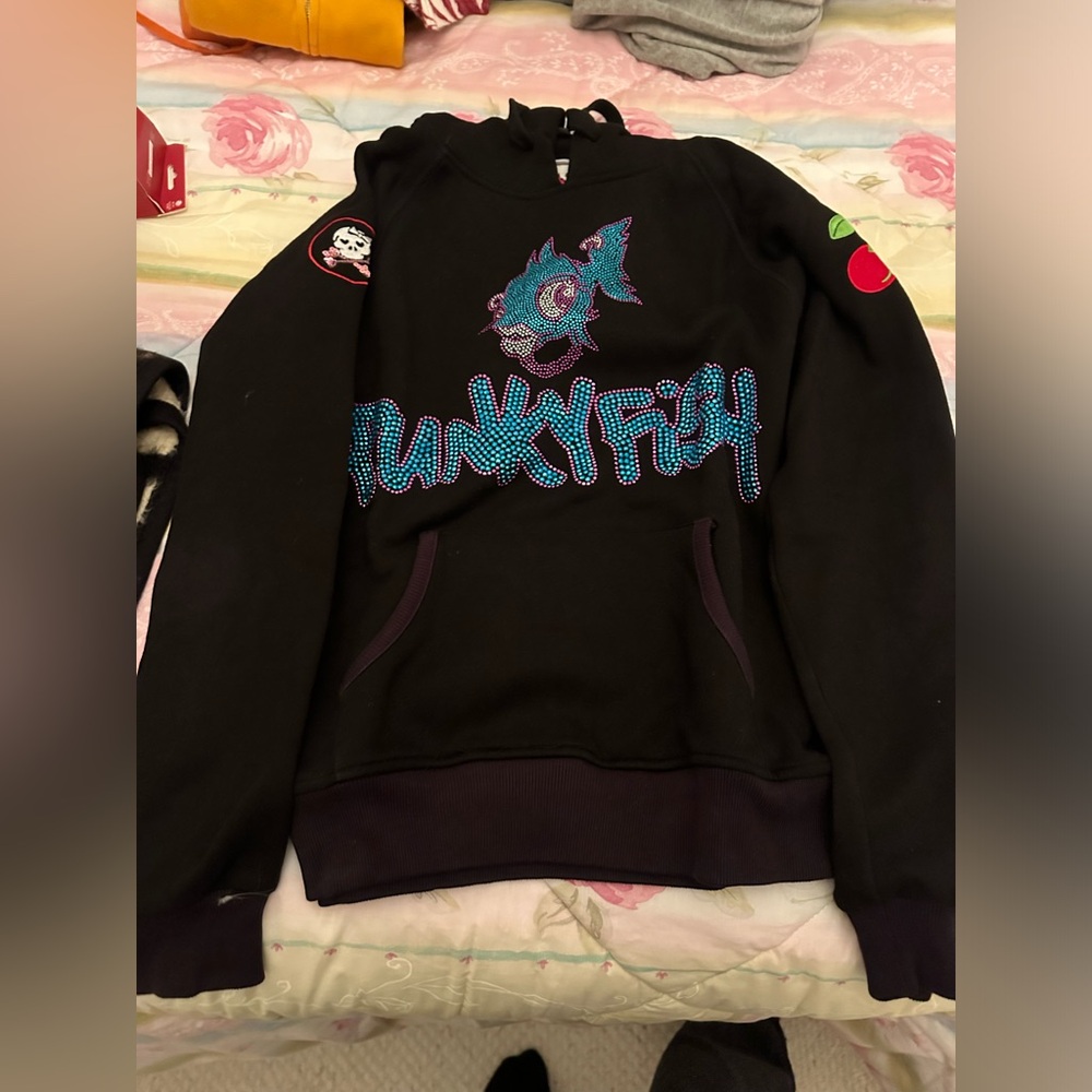 Punky fish hoodie pullover